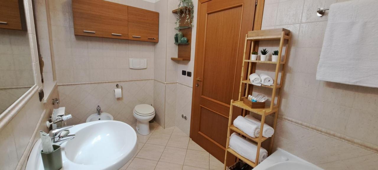Regina Ciclarum Suite Fiumicino Exterior foto